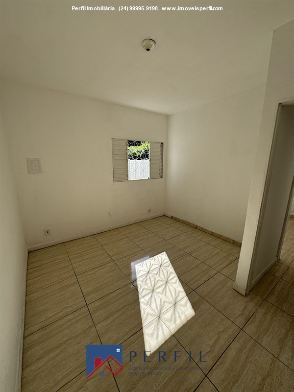 Casa a Venda no Comercial em Resende - Foto do Im�vel