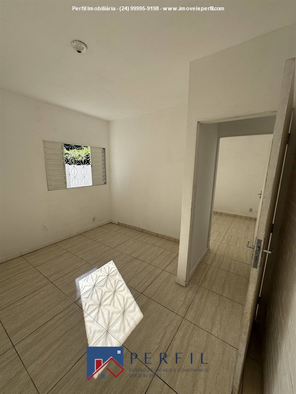 Casa a Venda no Comercial em Resende - Foto do Im�vel