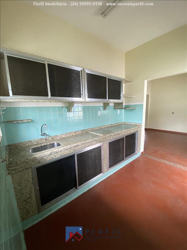 Casa para Alugar no Jardim Brasília em Resende