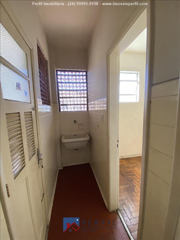 Apartamento para Venda ou Alugar no Campos Elíseos em Resende