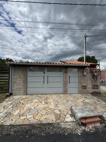 Casa à Venda