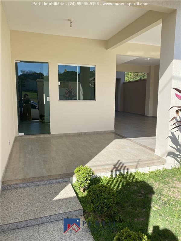 Apartamento para Alugar no Montese em Resende