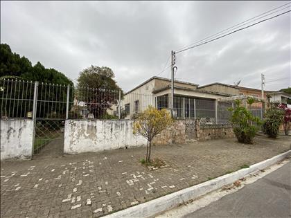 Casa à Venda