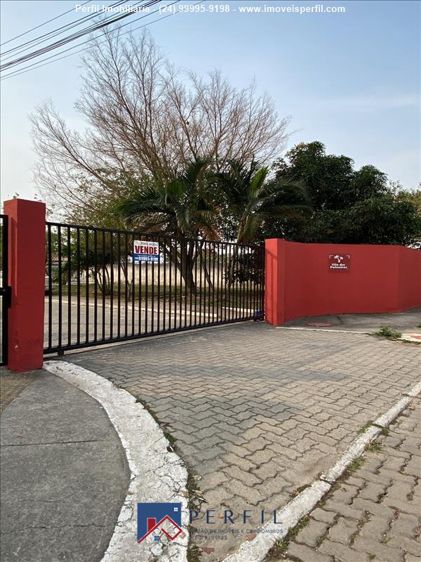 Casa a Venda no Residências do Vale em Resende