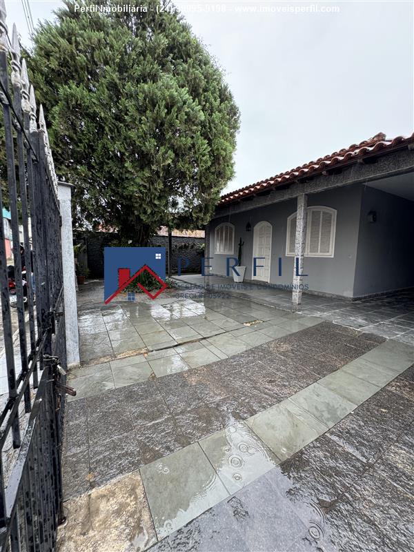 Casa para Alugar no Vila Santa Cecília em Resende