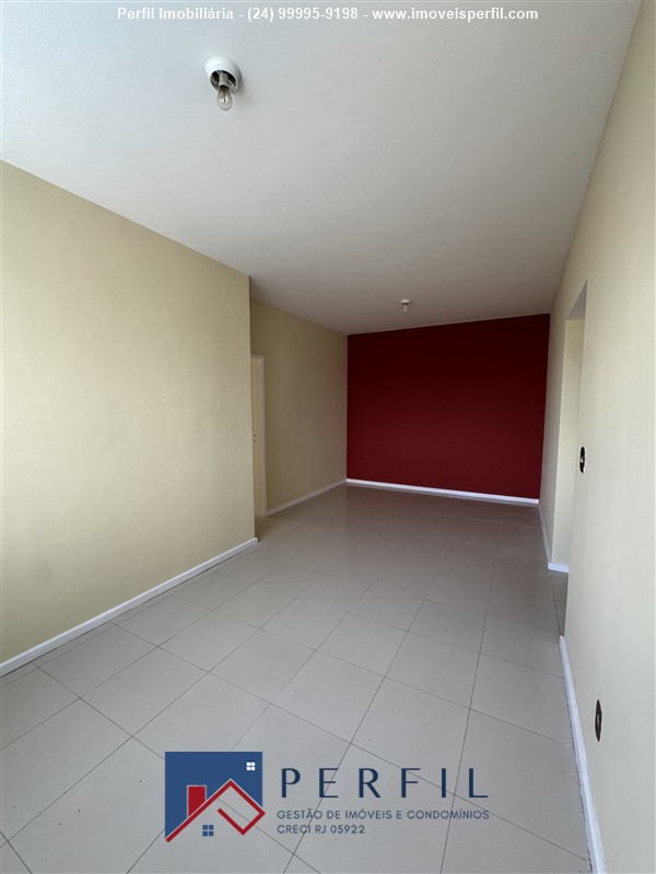 Apartamento para Alugar no Comercial em Resende