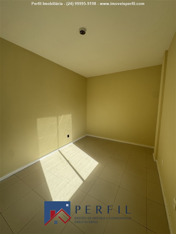 Apartamento para Alugar no Comercial em Resende
