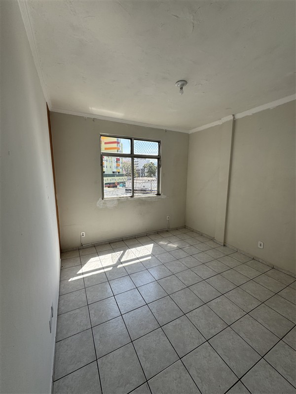 Apartamento para Venda ou Alugar no Comercial em Resende - Foto do Imvel